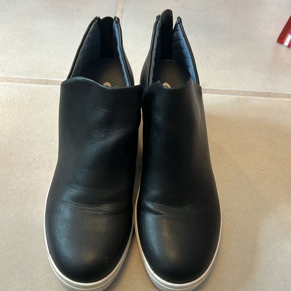 Dr. Scholls- Black Pleather Wedge Sneakers